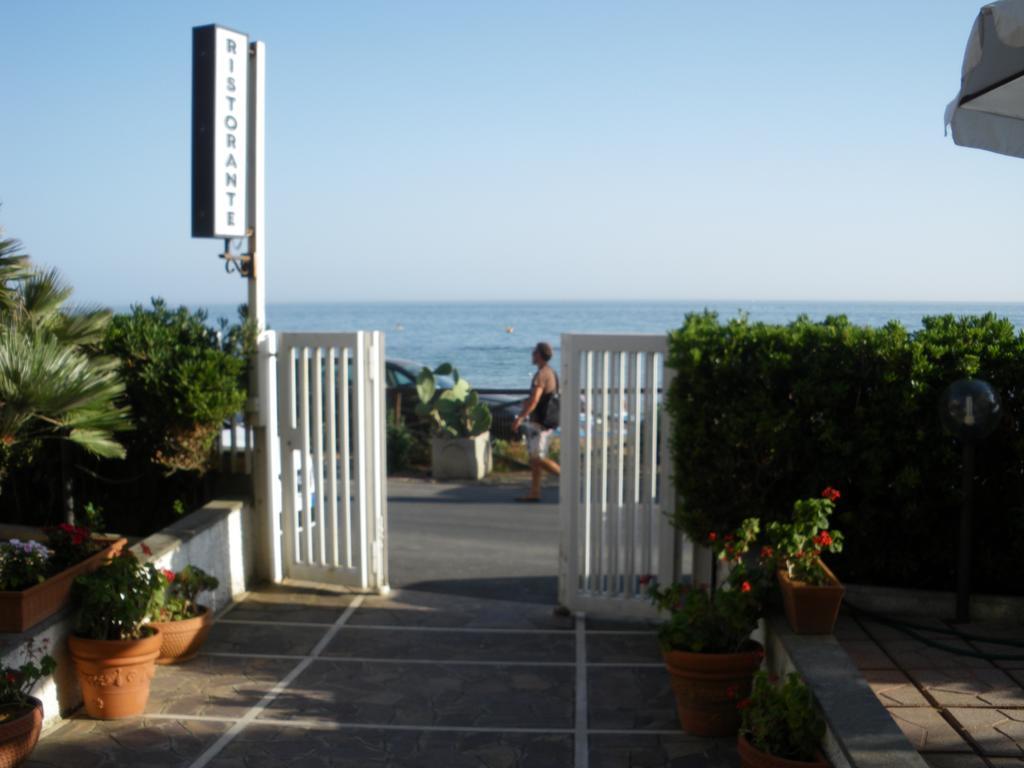 Hotel Neptunus Nettuno Exterior foto