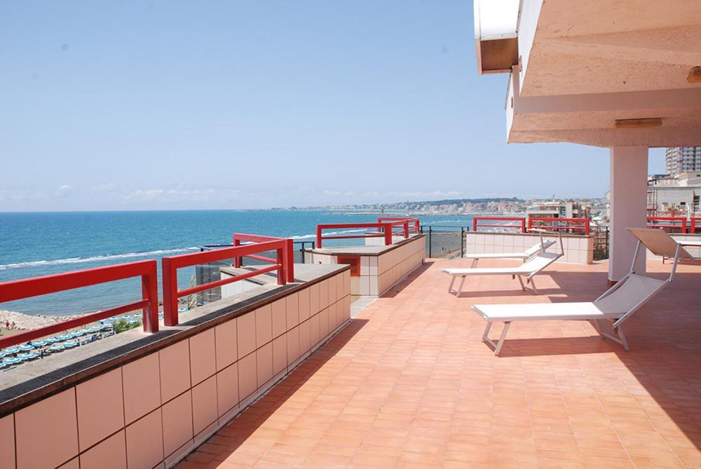 Hotel Neptunus Nettuno Exterior foto